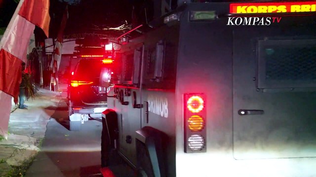 Ikut Geledah Rumah Ajudan Ferdy Sambo, Ketua RT Temukan Foto Berdua Sambo dan Ajudan