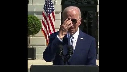 Joe Biden’ın sağlık durumu gündem oldu! Tokalaştığını unuttu