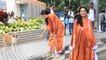 Anupamaa फेम Rupali Ganguly दिखी यहां स्ट्रीट डॉग के साथ खेलते फिर क्या हुआ ? Watch video |FilmiBeat
