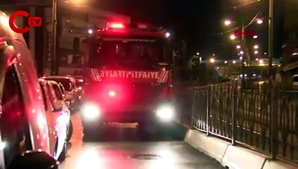 Zeytinburnu'nda sanayi sitesinde hırdavat dükkanı alev alev yandı