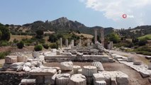 Kadınlardan 1700 yıllık Sardes antik kentine ince dokunuş