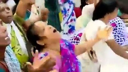 தள்ளிப்போகாதே பாடலை துள்ளித் துள்ளிப் பாடிய சித்ஸ்ரீராம்