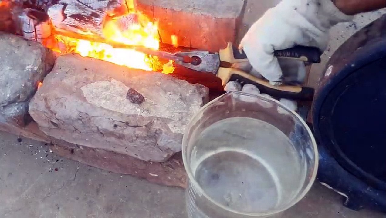 Turning a Rusty BEARING into Shiny but Razor Sharp COMBAT KNIFE ( 480 X 854 )