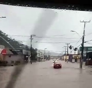 SC-405, em Florianópolis, amanhece alagada nesta quarta-feira
