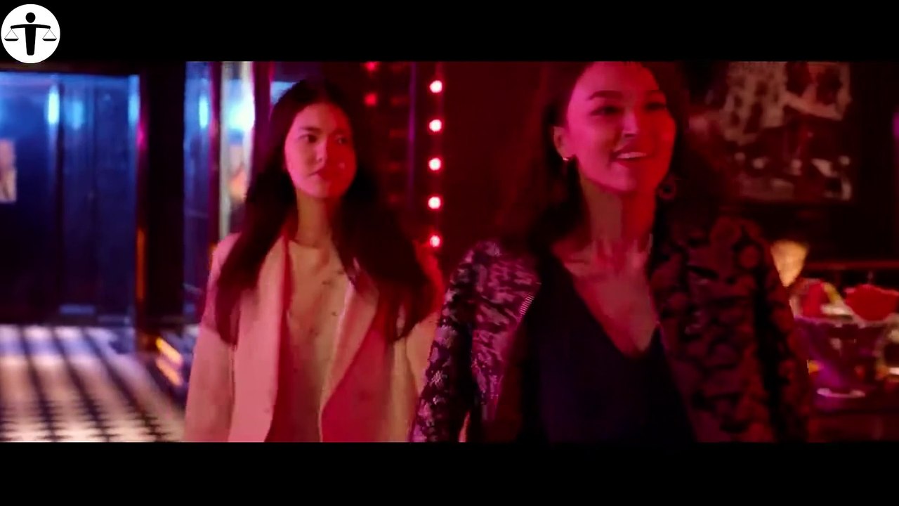 Rich Girl and Poor Girl Switch Fates After Finding Out They are Switched at Birth