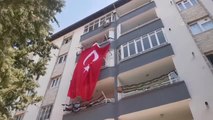 Son dakika haberi! GAZİANTEP - Şehit Şimşek'in ailesine şehadet haberi verildi