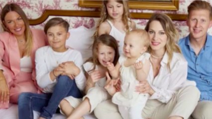 VOICI - "Trois fois dans l'année ?" : Camille Santoro, critiquée pour une énième visite à Disneyland, met les points sur les i