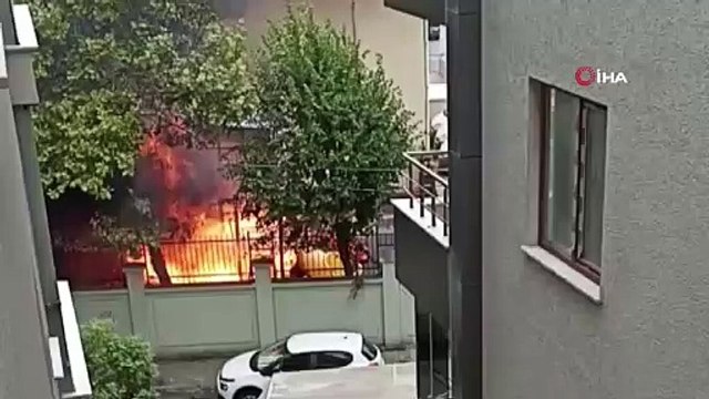 Çocuklar oyun oynarken ana okulunun parkını yaktı