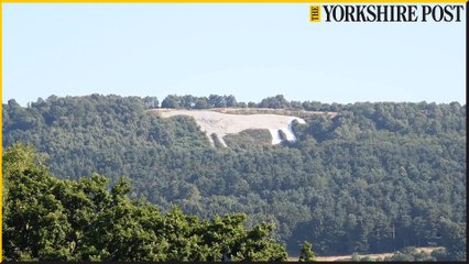 White Horse Kilburn being repainted August 2022