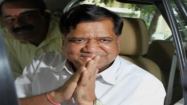 Former Karnataka Chief Minister Jagadish Shettar met BJP high command in Delhi 20 days back: Sources