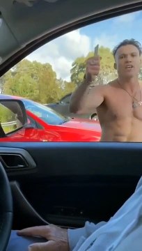 Quand tu tombes sur le mauvais conducteur à embêter sur la route