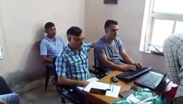 केसीसी पत्रावली स्वीकृत करने की एवज में मांगी रिश्वत, बैंक मैनेजर रंगे हाथों गिरफ्तार