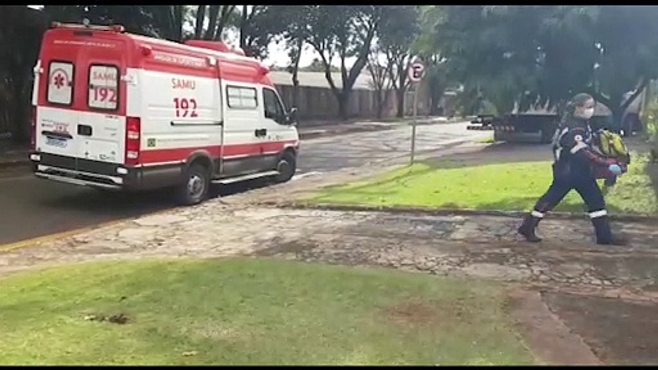 Idosa é socorrida pelo Samu em residência no Bairro Alto Alegre