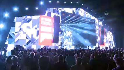 Sertab Erener, İstanbul Festivali'nde sahne aldı