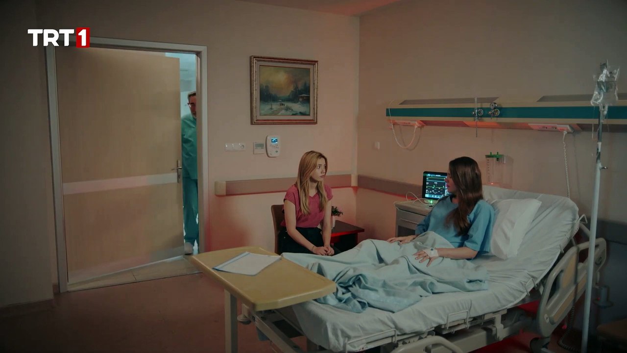 Irmak’ın Hastalığı Ne? - Kara Tahta 17. Bölüm