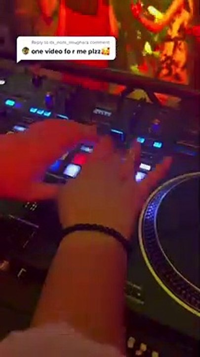 FOLLOW /SHARE/SUBSCRIBE