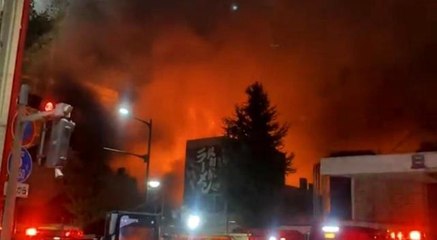 Son dakika haberleri! Japonya'daki tarihi çarşıda yangın