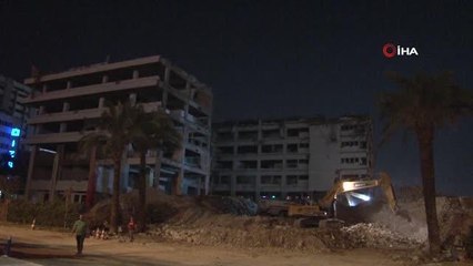 Download Video: İzmir haber: İzmir Büyükşehir Belediyesi binası yıkımının yüzde 40'ı tamamlandı