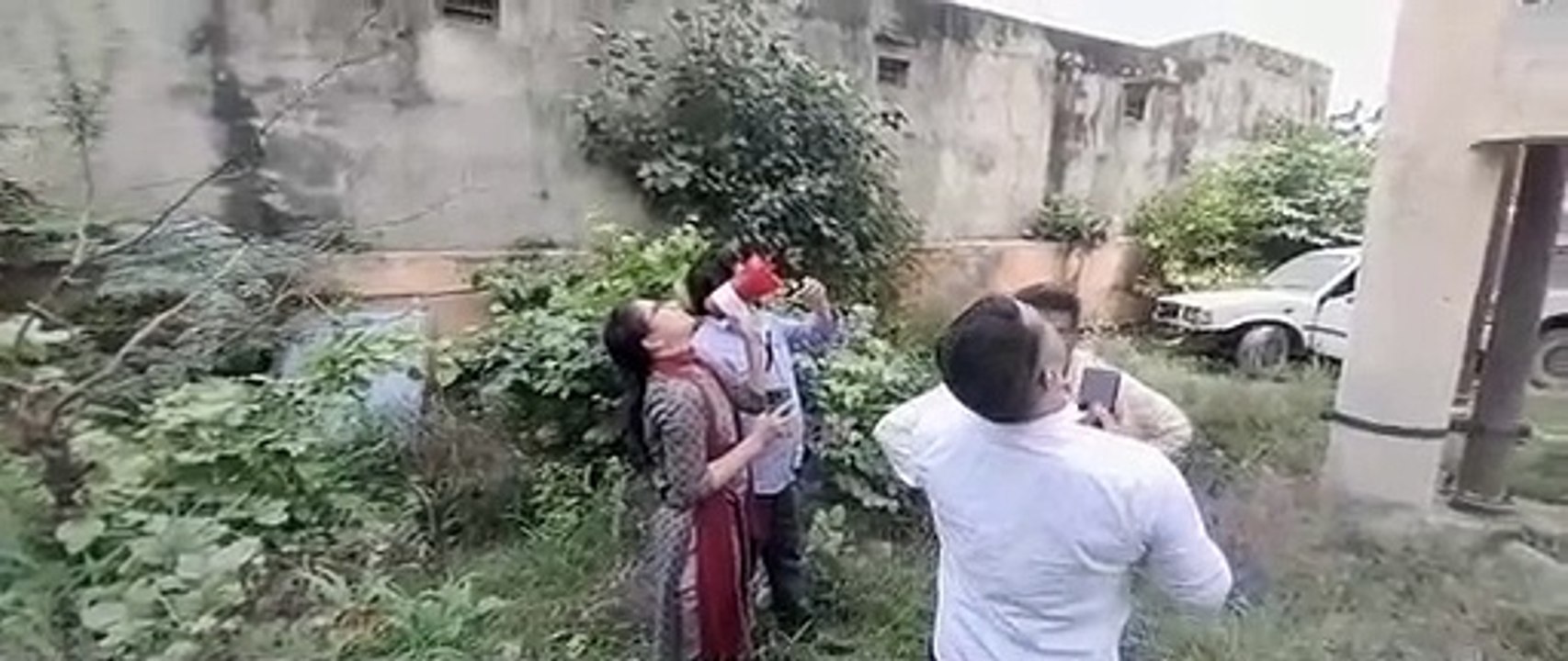 कुम्हेर में जलदाय विभाग की पानी की टंकी पर चढ़ी महिला