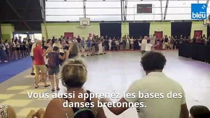Petit cours de danses bretonnes avant votre prochain Festnoz