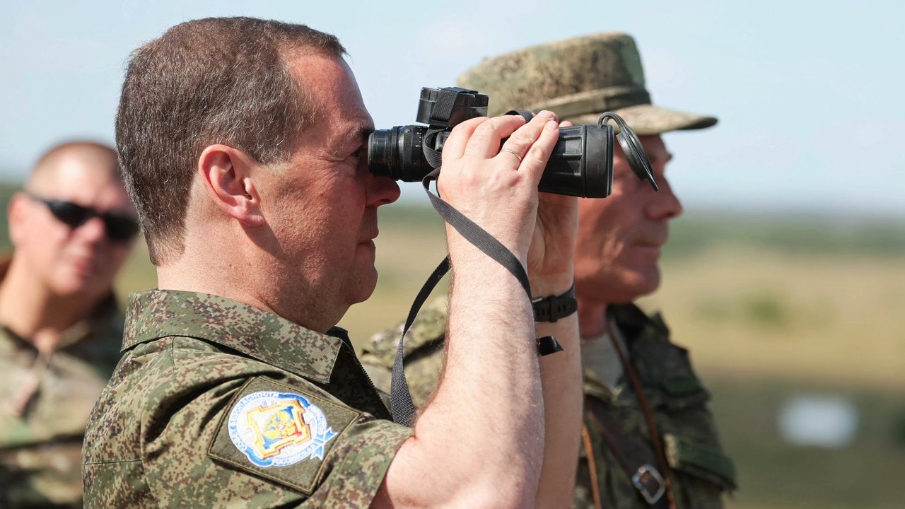 Medwedew blamiert sich mit Social-Media-Posting