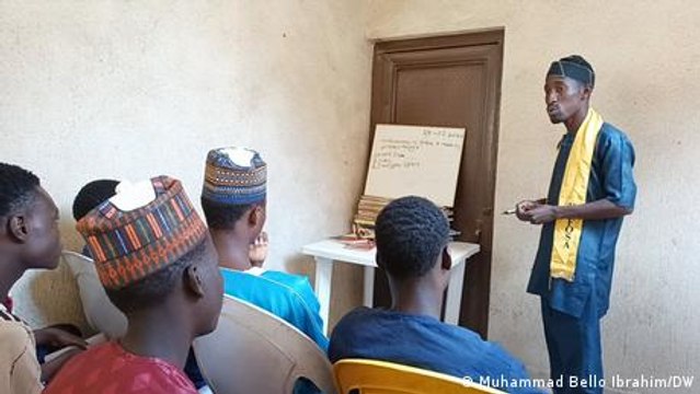 Young Nigerian steers campaign to end voter apathy