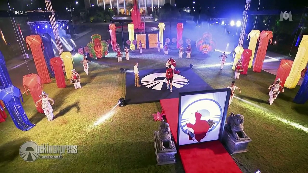 Inès Reg et Anais gagnantes de "Pékin Express, duos de choc" face à Valentin Léonard et Rachel Legrain-Trapani