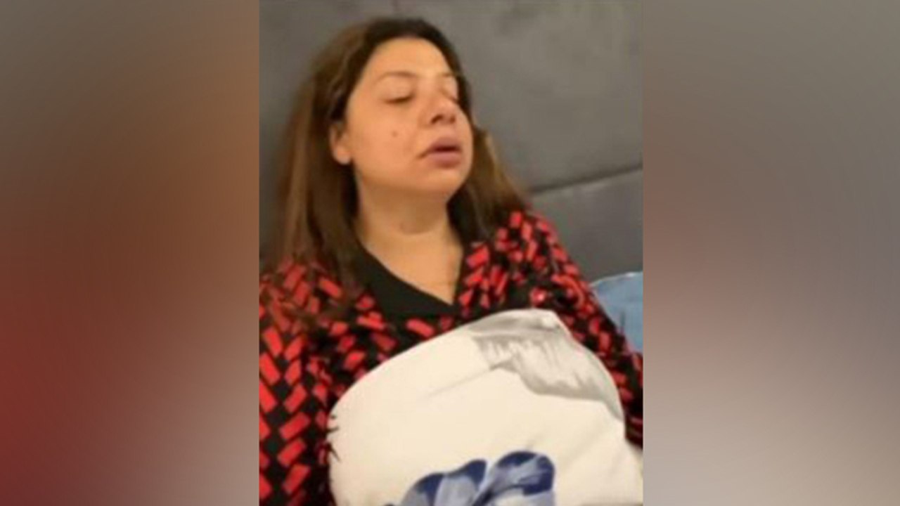 Sambhavna Seth Hospitalised Reason Reveal, Fans ने कहा जल्दी ठीक...  |Boldsky*Entertainment