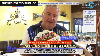 La presentadora de Espejo Público recrimina al dueño del Asador Guadalmina que lleve un abanico que diga "Gobierno dimisión"