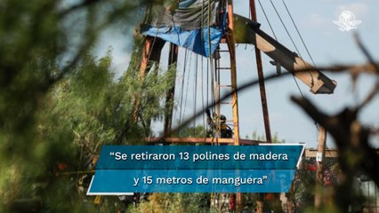 Para rescate de mineros se realizaron 4 descensos a uno de los pozos pero está obstruido: Sedena