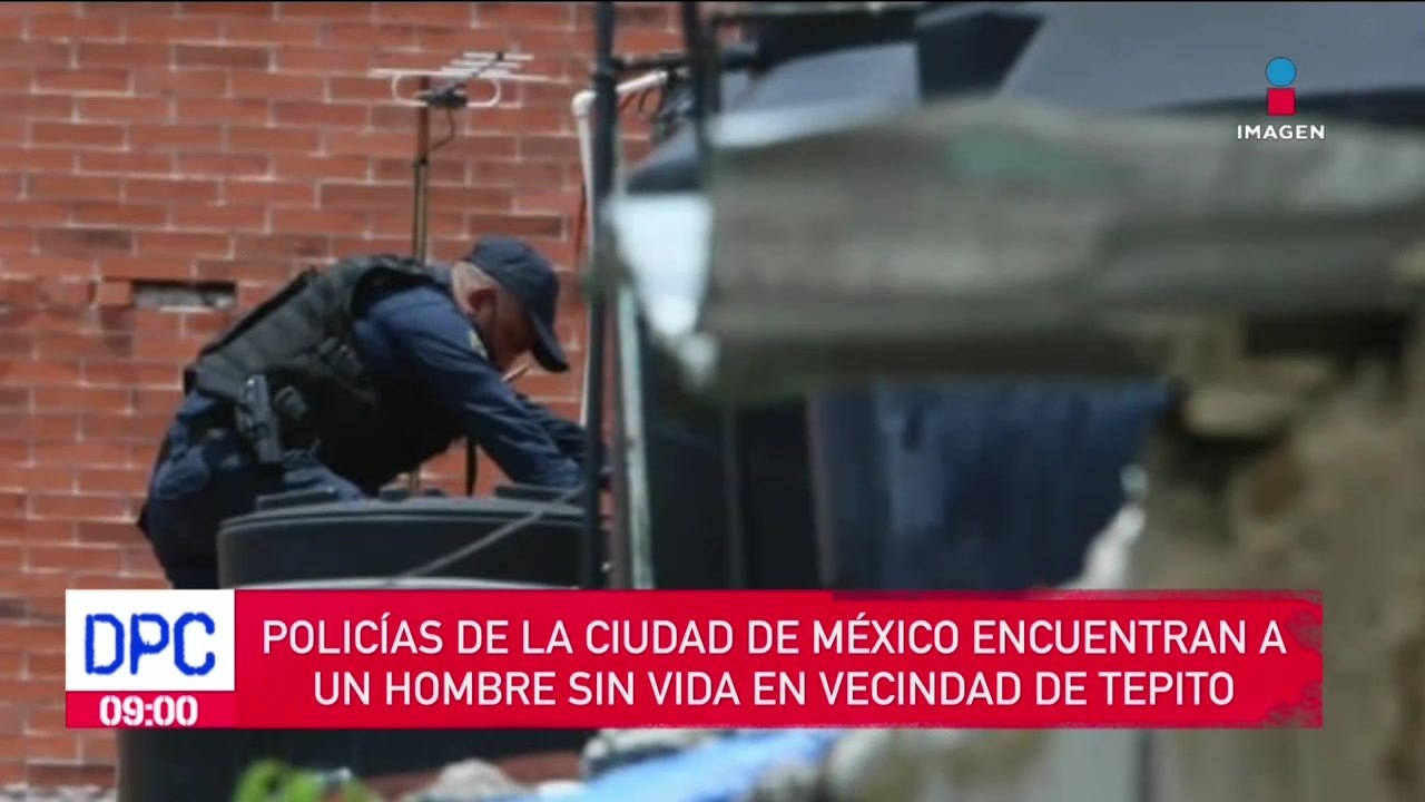 Hallan a un hombre sin vida en el techo de una vecindad en Tepito.