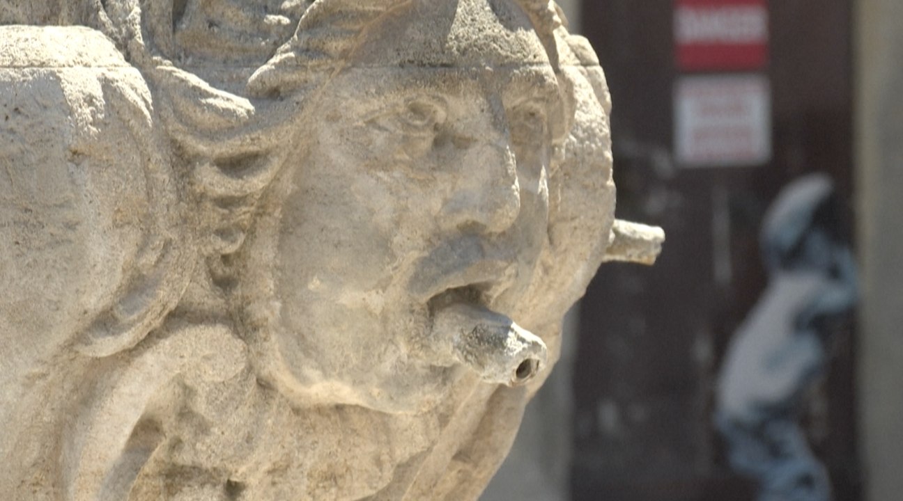 Sécheresse : les fontaines publiques de Pernes-les-Fontaines mises à sec