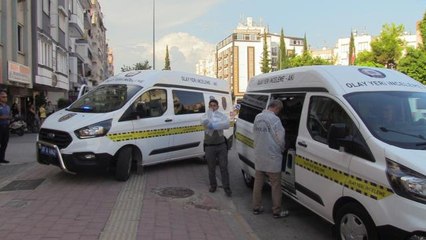 İhbara giden 2 polis memuru silahla yaralandı