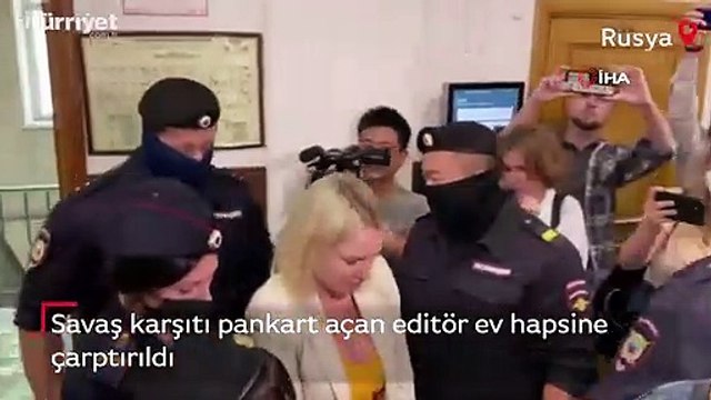 Rus devlet televizyonunda savaş karşıtı pankart açmıştı... Ev hapsine çarptırıldı!