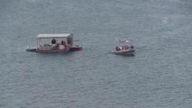 Baraj gölünde yelkenli teknenin alabora olması sonucu kaybolan kişi aranıyor