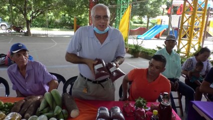 Familias protagonistas de programas del Mefcca intercambian experiencias