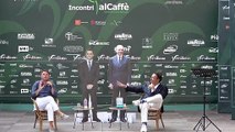 Elezioni 2022, Renzi e l'imitazione di Berlusconi - Video