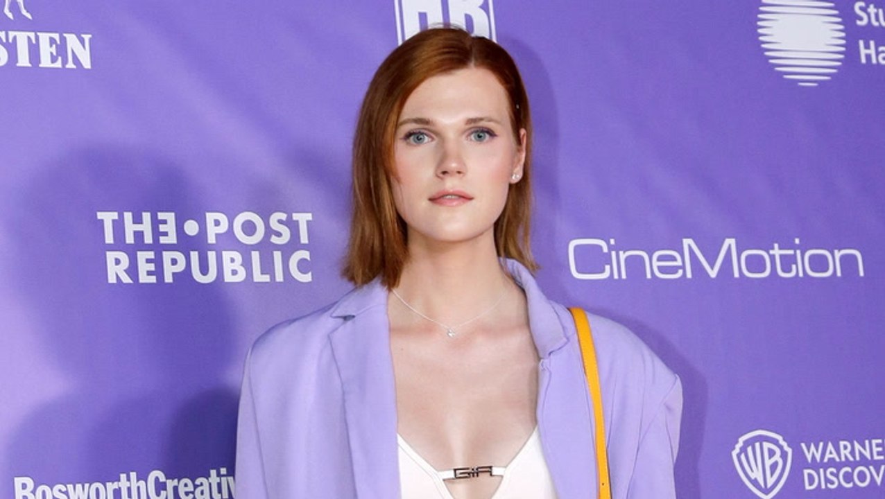 Lucy Hellenbrecht: Deshalb haben sich ihre „Rote Rosen“-Kollegen Sorgen gemacht