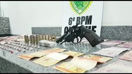 Adolescente é apreendido durante abordagem do Pelotão de Choque em ponto de venda de drogas no Julieta Bueno