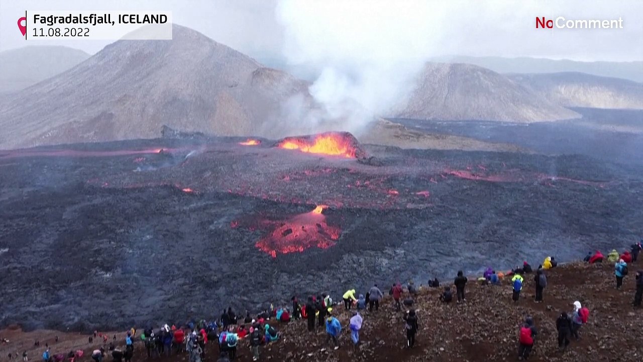 Schaulustige strömen zum Vulkan Fagradalsfjall auf Island