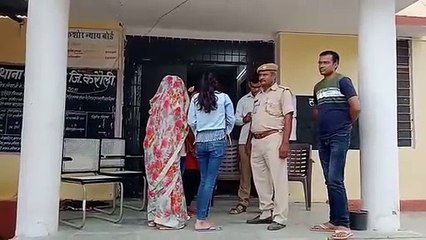 रक्षकों को बांधे रक्षा सूत्र