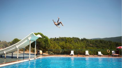 Sans surveillance, deux bébés retrouvés "à peine conscients" dans un parc aquatique, les parents profitaient de la piscine