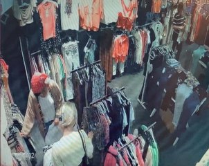 Müşteri kılığındaki 4 kadın 8 dakikada 54 giysi çaldı