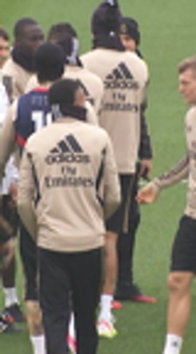 Ramos and Real Madrid pay tribute to Kobe Bryant in trianing