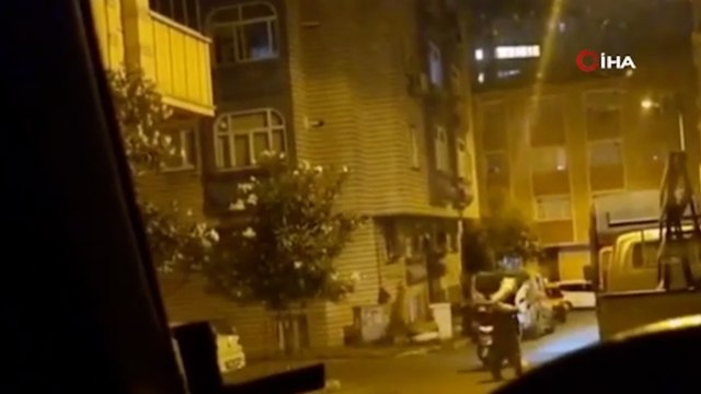 Şehir eşkıyası sokak ortasında havaya ateş açıp kaçtı