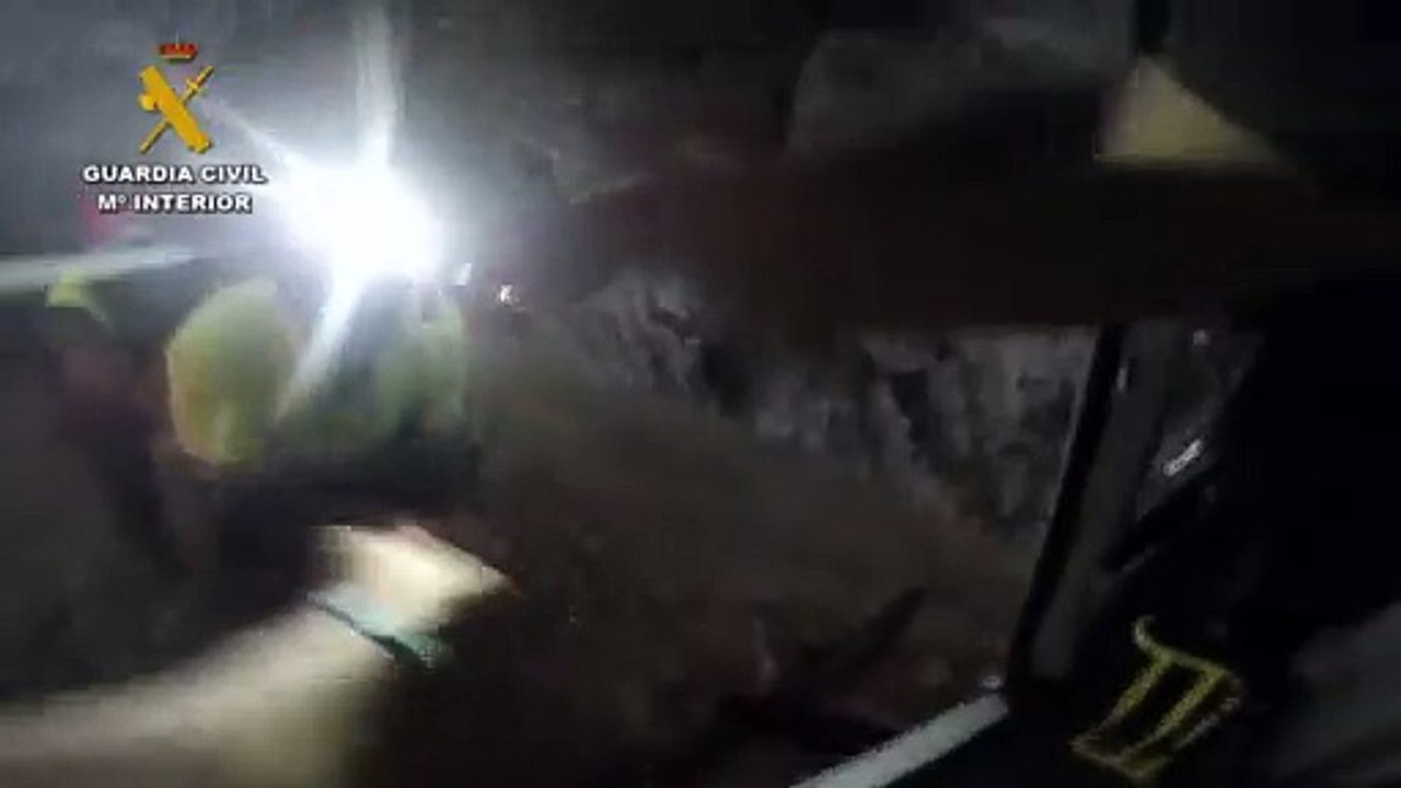 La Guardia Civil rescata a un montañero enriscado en Picos de Europa