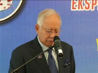Untuk menjadi pencipta sejarah, bukanlah dengan menjadi pengecut - Najib