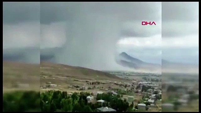 Van'da sel öncesi yağmur bulutu görüntülendi