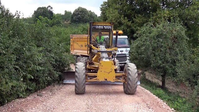 İnegöl'de 12 kırsal mahallede 20 km arazi yolu kalıcı olarak düzenlendi