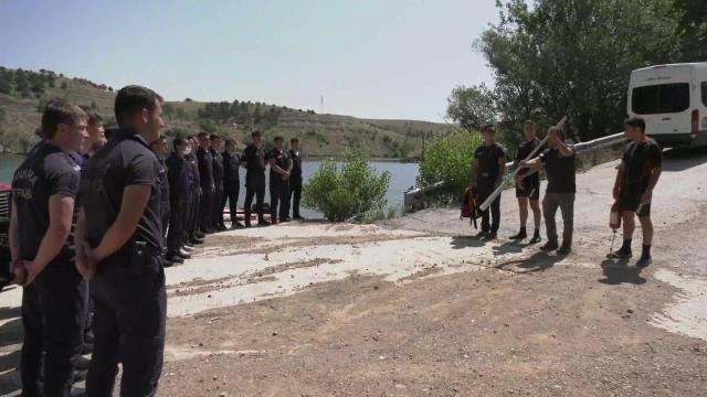 Ankara yerel haberleri | Ankara Büyükşehir'in Göreve Yeni Başlayan 450 İtfaiye Personelinin Saha Eğitimleri Devam Ediyor